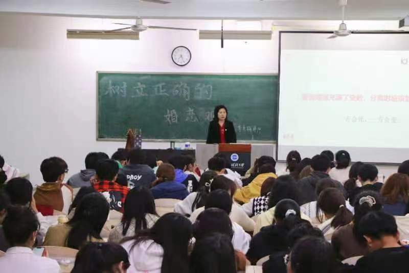 李秀梅2.jpg